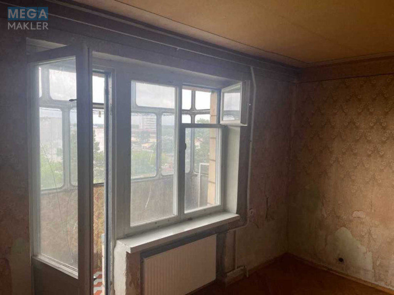 Продаж 3 кімнатної квартири (72/42/8), 7 пов. 9 пов. будинку, <a class="location-link" href="/kiev/" title="Недвижимость Київ">Київ</a>, <a class="location-link" href="/kiev/darnickij/" title="Недвижимость Дарницький район">Дарницький р-н</a>, Российская ул., 82а (изображение 6)