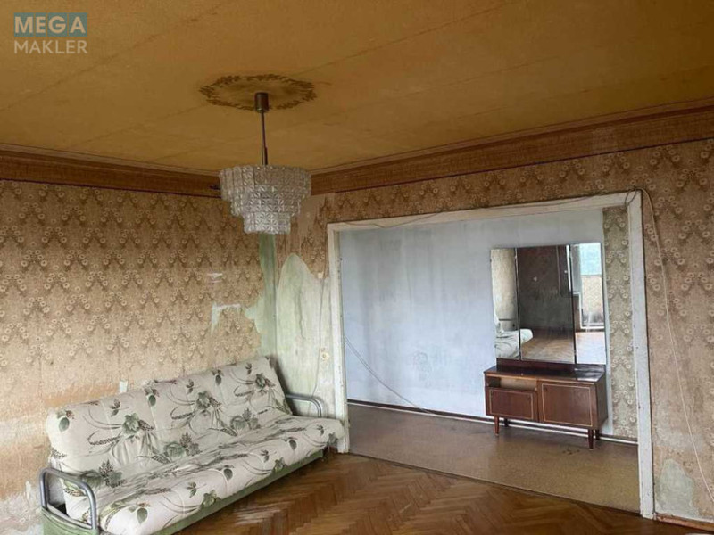 Продаж 3 кімнатної квартири (72/42/8), 7 пов. 9 пов. будинку, <a class="location-link" href="/kiev/" title="Недвижимость Київ">Київ</a>, <a class="location-link" href="/kiev/darnickij/" title="Недвижимость Дарницький район">Дарницький р-н</a>, Российская ул., 82а (изображение 9)
