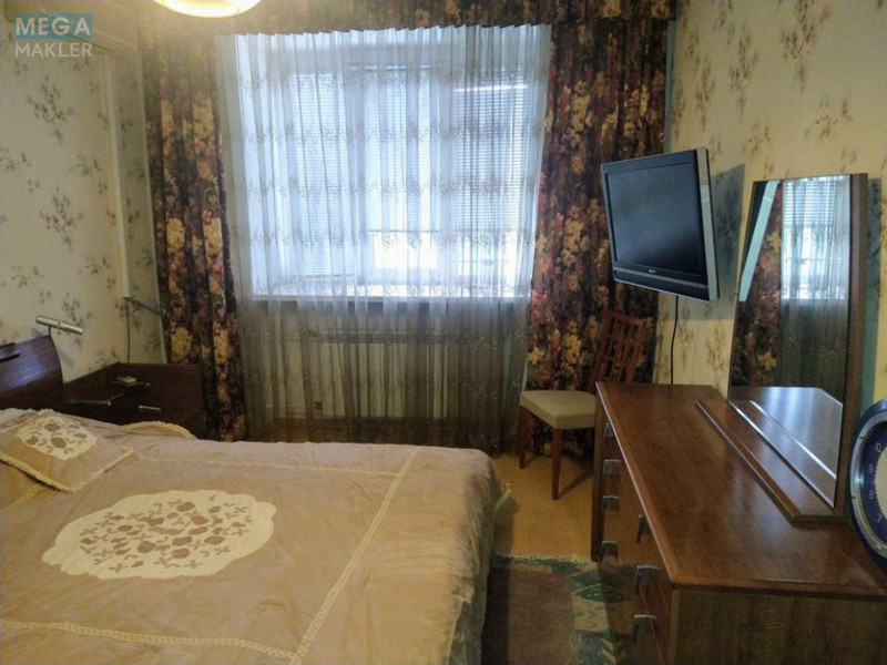Оренда 2 кімнатної квартири, <a class="location-link" href="/kiev/" title="Недвижимость Київ">Київ</a>, <a class="location-link" href="/kiev/dneprovskij/" title="Недвижимость Дніпровський район">Дніпровський р-н</a>, Миропольская ул. (изображение 9)