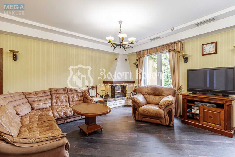 Продаж дома, 3&nbsp;поверху, 370&nbsp;кв.м, 4&nbsp;кімнати, ділянка 5&nbsp;соток, <a class="location-link" href="/kiev/" title="Недвижимость Київ">Київ</a>, <a class="location-link" href="/kiev/svyatoshinskij/" title="Недвижимость Святошинський район">Святошинський р-н</a>, Збруцька вул., 5 (изображение 5)
