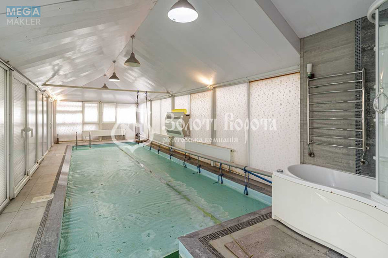 Продаж дома, 3&nbsp;поверху, 370&nbsp;кв.м, 4&nbsp;кімнати, ділянка 5&nbsp;соток, <a class="location-link" href="/kiev/" title="Недвижимость Київ">Київ</a>, <a class="location-link" href="/kiev/svyatoshinskij/" title="Недвижимость Святошинський район">Святошинський р-н</a>, Збруцька вул., 5 (изображение 17)