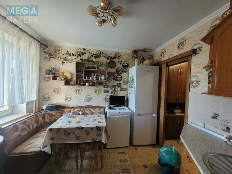 Продаж 4 кімнатної квартири (98/58/10), 17 пов. 22 пов. будинку, <a class="location-link" href="/kiev/" title="Недвижимость Київ">Київ</a>, <a class="location-link" href="/kiev/desnyanskij/" title="Недвижимость Деснянський район">Деснянський р-н</a>, Оноре Де Бальзака 4 А (изображение 10)