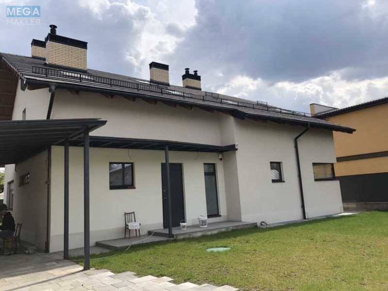 Продаж дома, 2&nbsp;поверху, 340&nbsp;кв.м, 5&nbsp;кімнат, ділянка 6&nbsp;соток, <a class="location-link" href="/kiev/" title="Недвижимость Київ">Київ</a>, <a class="location-link" href="/kiev/solomenskij/" title="Недвижимость Солом'янський район">Солом'янський р-н</a>, Зеленая ул. (изображение 2)