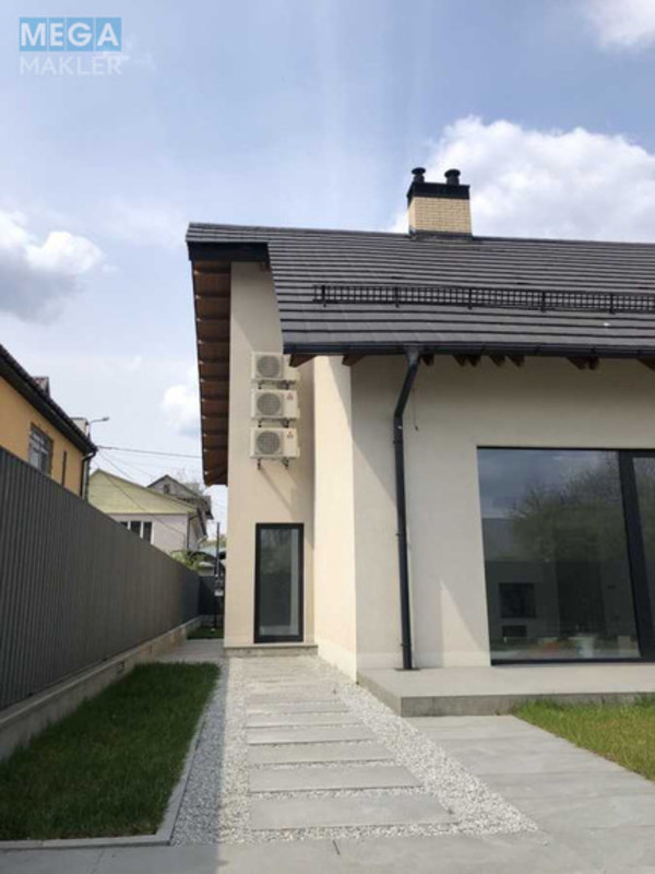 Продаж дома, 2&nbsp;поверху, 340&nbsp;кв.м, 5&nbsp;кімнат, ділянка 6&nbsp;соток, <a class="location-link" href="/kiev/" title="Недвижимость Київ">Київ</a>, <a class="location-link" href="/kiev/solomenskij/" title="Недвижимость Солом'янський район">Солом'янський р-н</a>, Зеленая ул. (изображение 4)