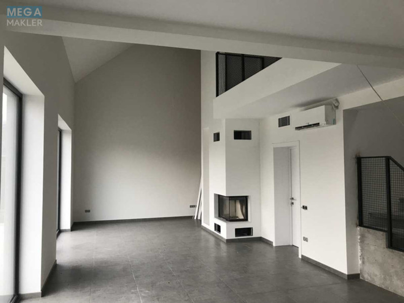 Продаж дома, 2&nbsp;поверху, 340&nbsp;кв.м, 5&nbsp;кімнат, ділянка 6&nbsp;соток, <a class="location-link" href="/kiev/" title="Недвижимость Київ">Київ</a>, <a class="location-link" href="/kiev/solomenskij/" title="Недвижимость Солом'янський район">Солом'янський р-н</a>, Зеленая ул. (изображение 6)