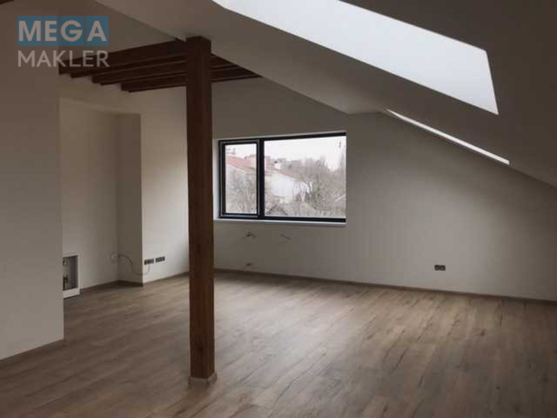 Продаж дома, 2&nbsp;поверху, 340&nbsp;кв.м, 5&nbsp;кімнат, ділянка 6&nbsp;соток, <a class="location-link" href="/kiev/" title="Недвижимость Київ">Київ</a>, <a class="location-link" href="/kiev/solomenskij/" title="Недвижимость Солом'янський район">Солом'янський р-н</a>, Зеленая ул. (изображение 14)