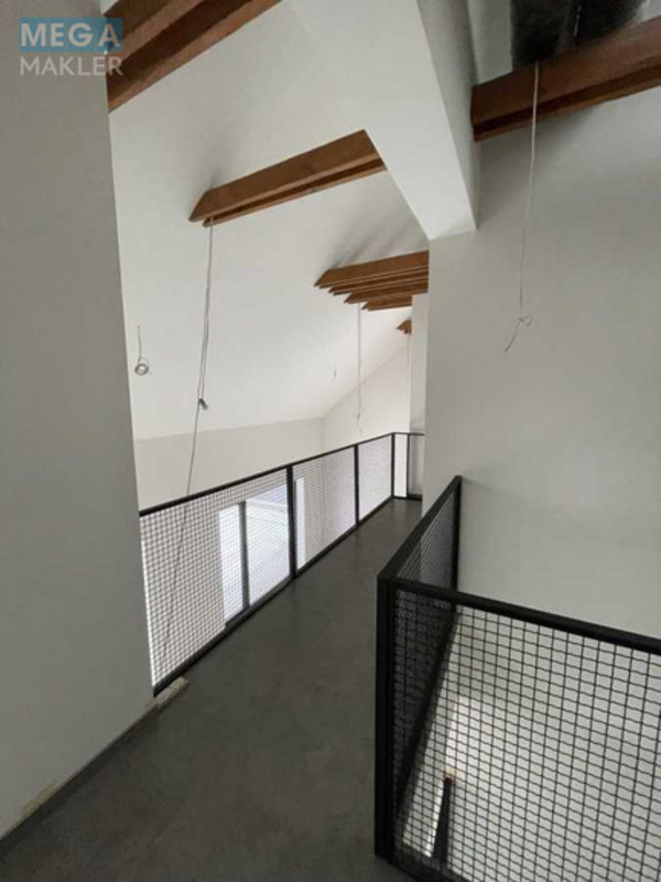 Продаж дома, 2&nbsp;поверху, 340&nbsp;кв.м, 5&nbsp;кімнат, ділянка 6&nbsp;соток, <a class="location-link" href="/kiev/" title="Недвижимость Київ">Київ</a>, <a class="location-link" href="/kiev/solomenskij/" title="Недвижимость Солом'янський район">Солом'янський р-н</a>, Зеленая ул. (изображение 15)