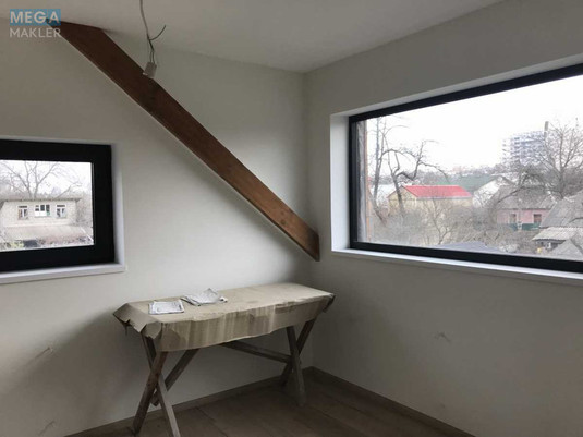 Продаж дома, 2&nbsp;поверху, 340&nbsp;кв.м, 5&nbsp;кімнат, ділянка 6&nbsp;соток, <a class="location-link" href="/kiev/" title="Недвижимость Київ">Київ</a>, <a class="location-link" href="/kiev/solomenskij/" title="Недвижимость Солом'янський район">Солом'янський р-н</a>, Зеленая ул. (изображение 16)