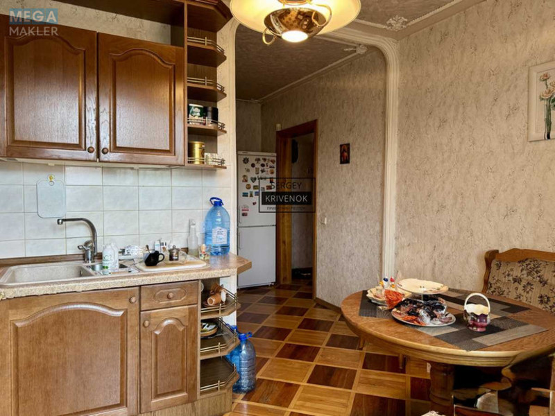 Продаж 2 кімнатної квартири (55/29/8), 6 пов. 10 пов. будинку, <a class="location-link" href="/kiev/" title="Недвижимость Київ">Київ</a>, <a class="location-link" href="/kiev/solomenskij/" title="Недвижимость Солом'янський район">Солом'янський р-н</a>, Вадима Гетьмана ул., 46А (изображение 15)