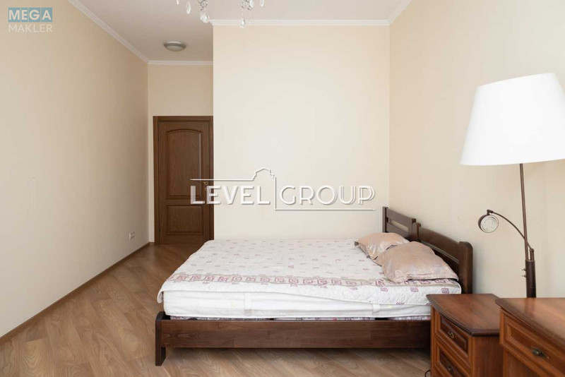 Продаж 3 кімнатної квартири (125/75/17), 8 пов. 26 пов. будинку, <a class="location-link" href="/kiev/" title="Недвижимость Київ">Київ</a>, <a class="location-link" href="/kiev/pecherskij/" title="Недвижимость Печерський район">Печерський р-н</a>, Евгения Коновальца ул., 36в (изображение 9)