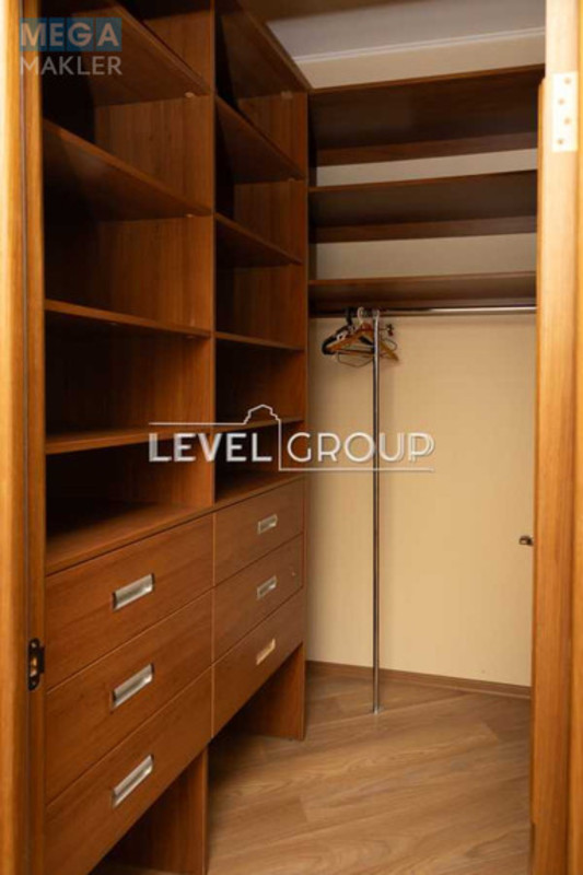 Продаж 3 кімнатної квартири (125/75/17), 8 пов. 26 пов. будинку, <a class="location-link" href="/kiev/" title="Недвижимость Київ">Київ</a>, <a class="location-link" href="/kiev/pecherskij/" title="Недвижимость Печерський район">Печерський р-н</a>, Евгения Коновальца ул., 36в (изображение 17)