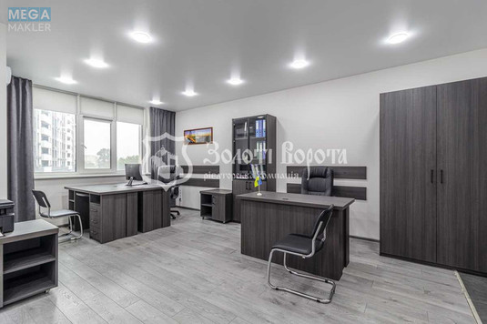 Продаж комерційної нерухомості, 77&nbsp;кв.м, под офис, <a class="location-link" href="/kiev/" title="Недвижимость Київ">Київ</a>, <a class="location-link" href="/kiev/solomenskij/" title="Недвижимость Солом'янський район">Солом'янський р-н</a>, Любомира Гузара просп., 11 (изображение 2)