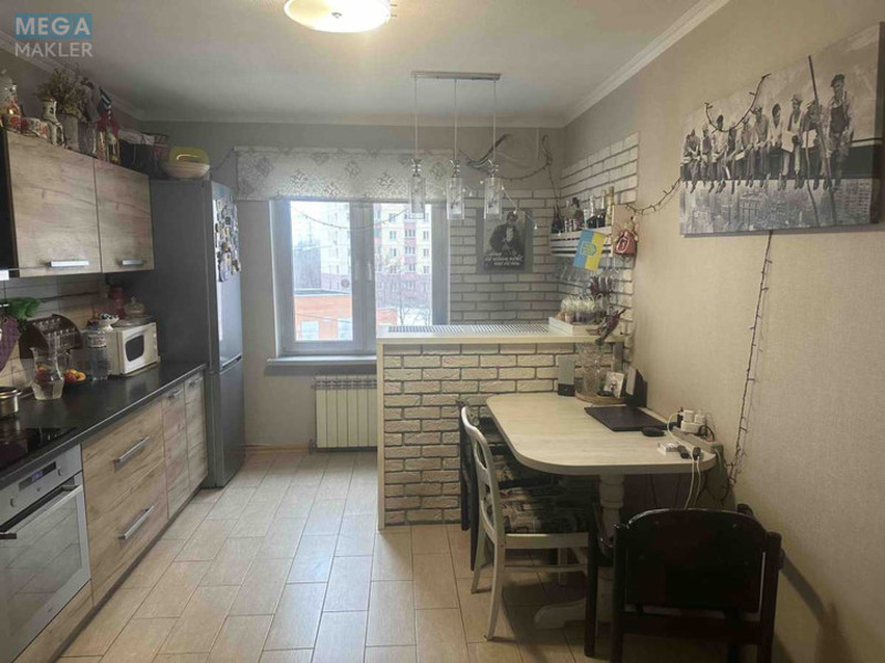 Продаж 3 кімнатної квартири (94/48/14), 3 пов. 25 пов. будинку, <a class="location-link" href="/kiev/" title="Недвижимость Київ">Київ</a>, <a class="location-link" href="/kiev/darnickij/" title="Недвижимость Дарницький район">Дарницький р-н</a>, Петра Григоренка просп., 14 (изображение 2)