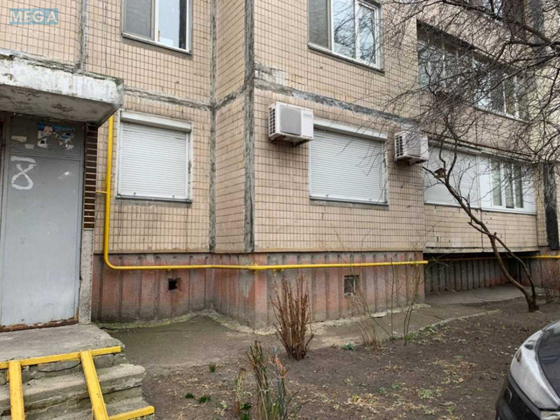 Оренда 5 кімнатної квартири, <a class="location-link" href="/kiev/" title="Недвижимость Київ">Київ</a>, <a class="location-link" href="/kiev/goloseevskij/" title="Недвижимость Голосіївський район">Голосіївський р-н</a>, Бурмистенка вул., 12 (изображение 2)
