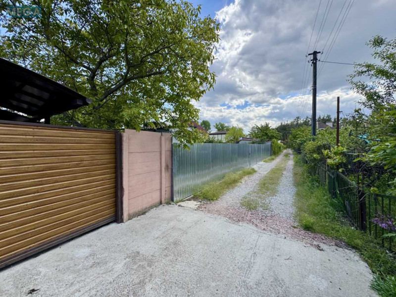 Продаж дома, 2 поверху, 380 кв.м, 9 кімнат, ділянка 5 соток, <a class="location-link" href="/novoselki-selo-kv/" title="Недвижимость Новосілки">Новосілки</a>, Киевская (изображение 3)
