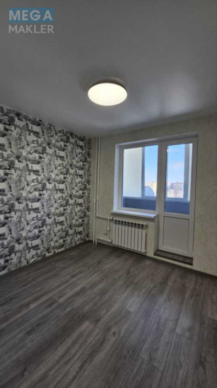 Продаж 3 кімнатної квартири (63/36/7), 8 пов. 9 пов. будинку, <a class="location-link" href="/dneprodzerzhinsk/" title="Недвижимость Кам'янське">Каменское</a>, проспект Надднепрянский, 11 (изображение 8)