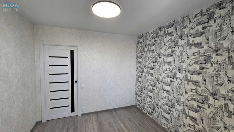 Продаж 3 кімнатної квартири (63/36/7), 8 пов. 9 пов. будинку, <a class="location-link" href="/dneprodzerzhinsk/" title="Недвижимость Кам'янське">Каменское</a>, проспект Надднепрянский, 11 (изображение 9)