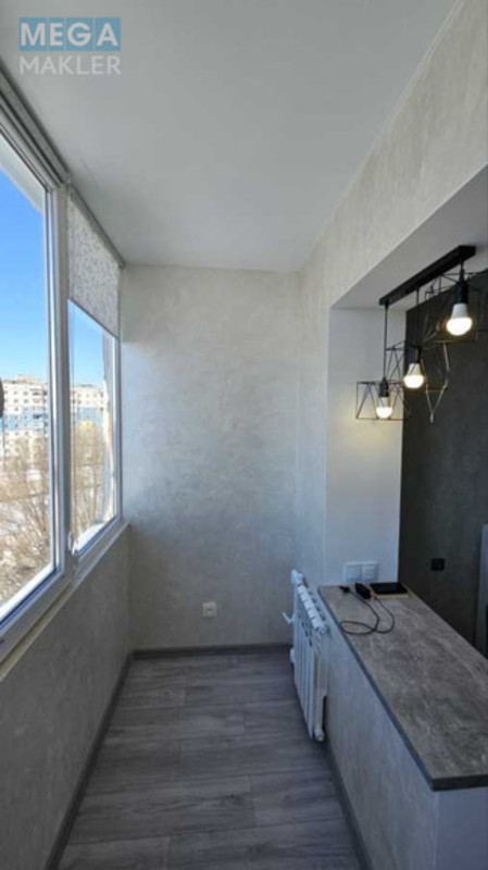 Продаж 3 кімнатної квартири (63/36/7), 8 пов. 9 пов. будинку, <a class="location-link" href="/dneprodzerzhinsk/" title="Недвижимость Кам'янське">Каменское</a>, проспект Надднепрянский, 11 (изображение 17)