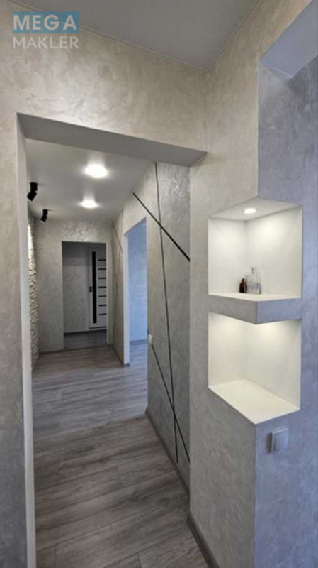 Продаж 3 кімнатної квартири (63/36/7), 8 пов. 9 пов. будинку, <a class="location-link" href="/dneprodzerzhinsk/" title="Недвижимость Кам'янське">Каменское</a>, проспект Надднепрянский, 11 (изображение 21)