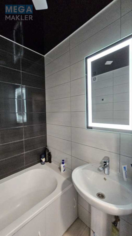 Продаж 3 кімнатної квартири (63/36/7), 8 пов. 9 пов. будинку, <a class="location-link" href="/dneprodzerzhinsk/" title="Недвижимость Кам'янське">Каменское</a>, проспект Надднепрянский, 11 (изображение 24)