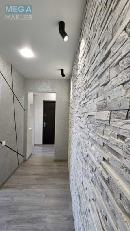 Продаж 3 кімнатної квартири (63/36/7), 8 пов. 9 пов. будинку, <a class="location-link" href="/dneprodzerzhinsk/" title="Недвижимость Кам'янське">Каменское</a>, проспект Надднепрянский, 11 (изображение 25)