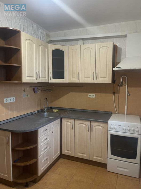 Продаж 1 кімнатної квартири (37/19/7), 9 пов. 9 пов. будинку, <a class="location-link" href="/kiev/" title="Недвижимость Київ">Київ</a>, <a class="location-link" href="/kiev/desnyanskij/" title="Недвижимость Деснянський район">Деснянський р-н</a>, Владимира Маяковского просп., 26б (изображение 4)