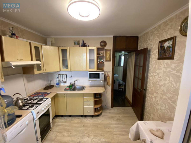 Оренда 1 кімнатної квартири, <a class="location-link" href="/kiev/" title="Недвижимость Київ">Київ</a>, <a class="location-link" href="/kiev/obolonskij/" title="Недвижимость Оболонський район">Оболонський р-н</a>, Оболонська пл., 1 (изображение 3)