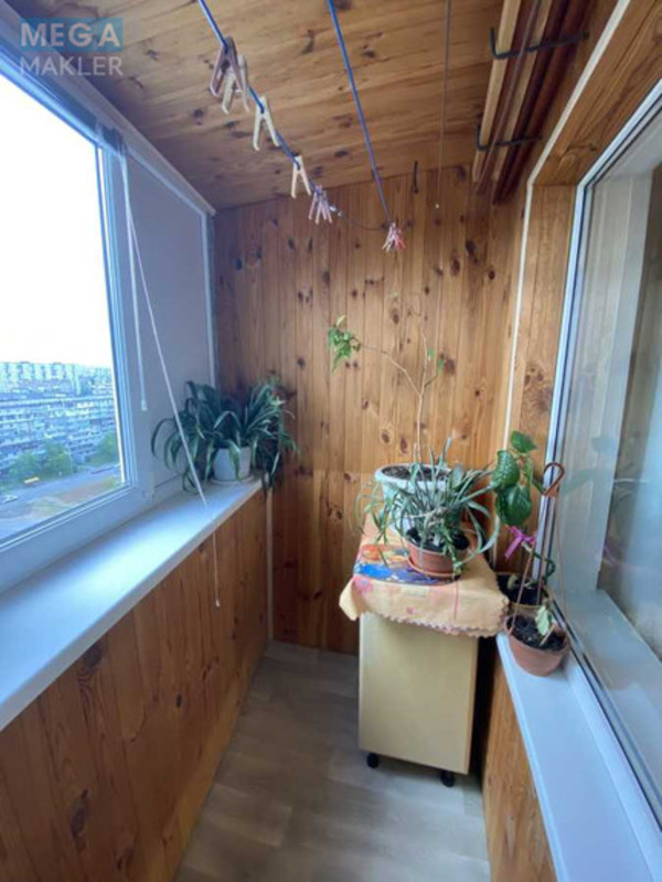 Оренда 1 кімнатної квартири, <a class="location-link" href="/kiev/" title="Недвижимость Київ">Київ</a>, <a class="location-link" href="/kiev/obolonskij/" title="Недвижимость Оболонський район">Оболонський р-н</a>, Оболонська пл., 1 (изображение 6)
