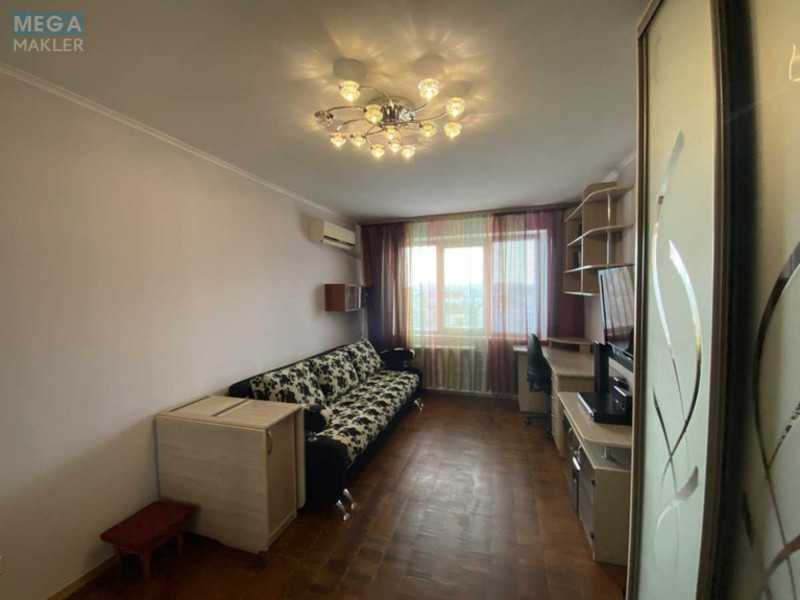 Оренда 1 кімнатної квартири, <a class="location-link" href="/kiev/" title="Недвижимость Київ">Київ</a>, <a class="location-link" href="/kiev/obolonskij/" title="Недвижимость Оболонський район">Оболонський р-н</a>, Оболонська пл., 1 (изображение 8)