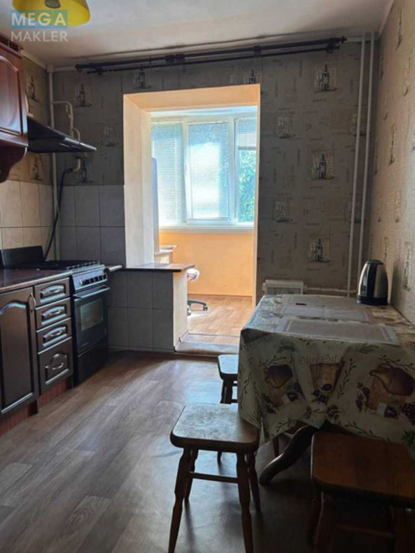 Оренда 1 кімнатної квартири, <a class="location-link" href="/kiev/" title="Недвижимость Київ">Київ</a>, <a class="location-link" href="/kiev/podolskij/" title="Недвижимость Подільський район">Подільський р-н</a>, Светлицкого ул., 26 (изображение 7)