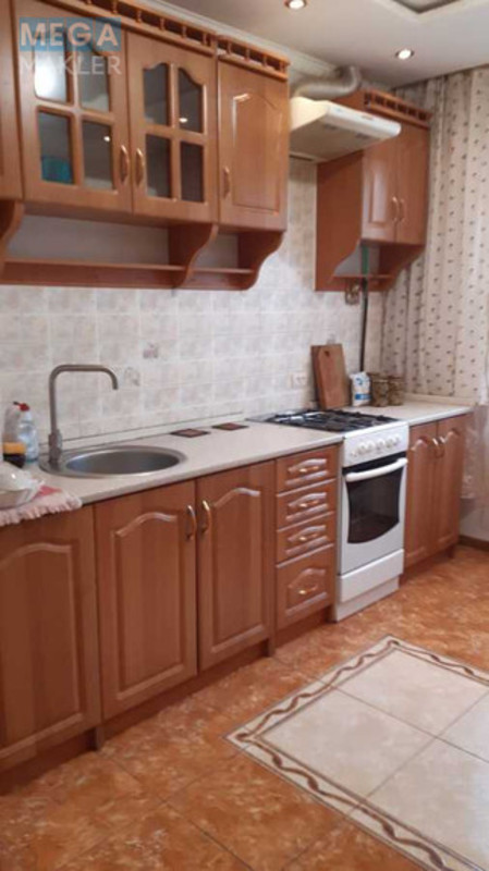 Оренда 1 кімнатної квартири, <a class="location-link" href="/kiev/" title="Недвижимость Київ">Київ</a>, <a class="location-link" href="/kiev/svyatoshinskij/" title="Недвижимость Святошинський район">Святошинський р-н</a>, Григоровича-Барского ул., 7 (изображение 3)