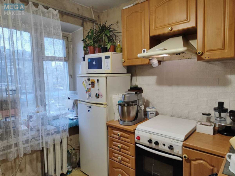 Продаж 1 кімнатної квартири (34/17/6), 3 пов. 5 пов. будинку, <a class="location-link" href="/kiev/" title="Недвижимость Київ">Київ</a>, <a class="location-link" href="/kiev/dneprovskij/" title="Недвижимость Дніпровський район">Дніпровський р-н</a>, Юрія Гагаріна просп., 5/2 (изображение 3)