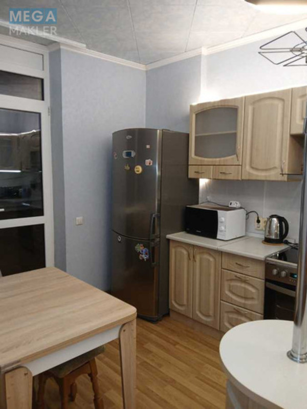 Оренда 2 кімнатної квартири, <a class="location-link" href="/kiev/" title="Недвижимость Київ">Київ</a>, <a class="location-link" href="/kiev/svyatoshinskij/" title="Недвижимость Святошинський район">Святошинський р-н</a>, Перемоги просп., 121 (изображение 16)