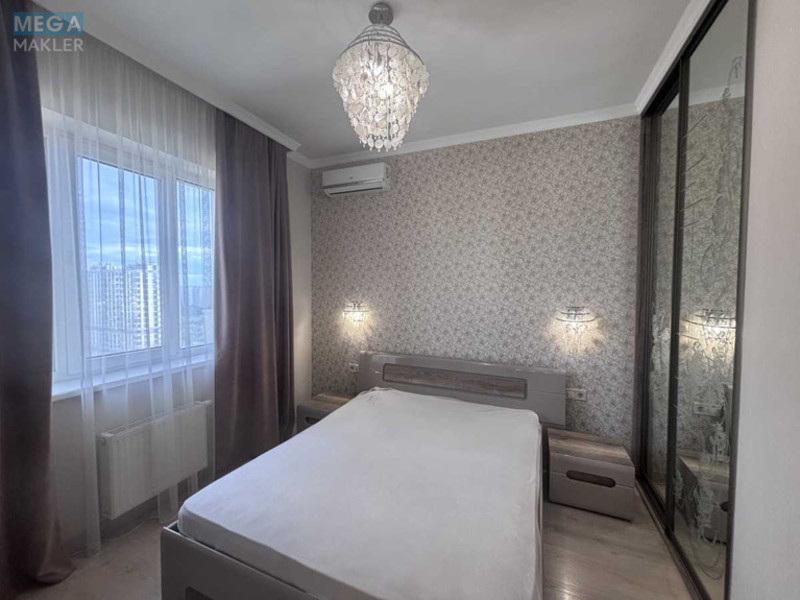 Оренда 1 кімнатної квартири, <a class="location-link" href="/kiev/" title="Недвижимость Київ">Київ</a>, <a class="location-link" href="/kiev/pecherskij/" title="Недвижимость Печерський район">Печерський р-н</a>, Драгомирова вул., 2а (изображение 5)