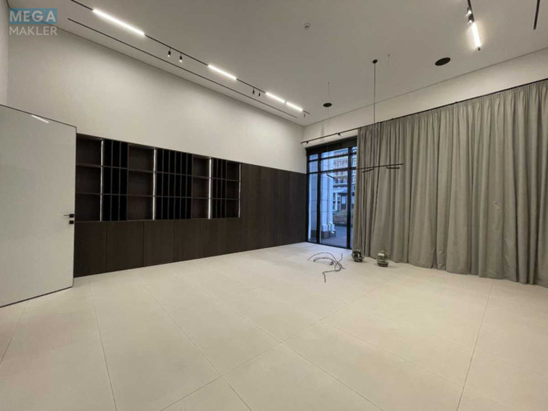 Продаж комерційної нерухомості, 270 кв.м, под магазин, <a class="location-link" href="/kiev/" title="Недвижимость Київ">Київ</a>, <a class="location-link" href="/kiev/goloseevskij/" title="Недвижимость Голосіївський район">Голосіївський р-н</a>, Михайла Максимовича вул., 26В (изображение 3)