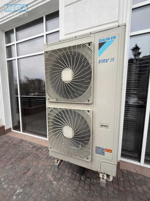 Продаж комерційної нерухомості, 270 кв.м, под магазин, <a class="location-link" href="/kiev/" title="Недвижимость Київ">Київ</a>, <a class="location-link" href="/kiev/goloseevskij/" title="Недвижимость Голосіївський район">Голосіївський р-н</a>, Михайла Максимовича вул., 26В (изображение 9)