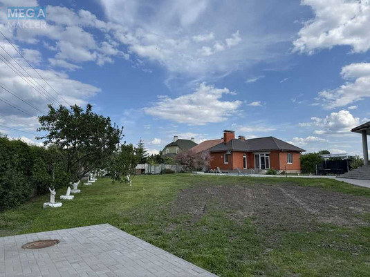 Продаж дома, 2&nbsp;поверху, 400&nbsp;кв.м, 6&nbsp;кімнат, ділянка 17&nbsp;соток, <a class="location-link" href="/pogreby-selo-kv-brovarskij-rajon/" title="Недвижимость Погреби">Погреби</a>, Перша лінія, 1 (изображение 3)