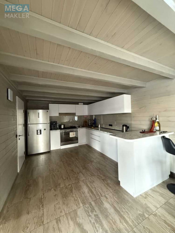 Продаж дома, 2 поверху, 400 кв.м, 6 кімнат, ділянка 17 соток, <a class="location-link" href="/pogreby-selo-kv-brovarskij-rajon/" title="Недвижимость Погреби">Погреби</a>, Перша лінія, 1 (изображение 13)