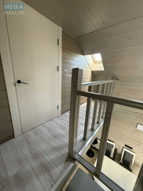 Продаж дома, 2 поверху, 400 кв.м, 6 кімнат, ділянка 17 соток, <a class="location-link" href="/pogreby-selo-kv-brovarskij-rajon/" title="Недвижимость Погреби">Погреби</a>, Перша лінія, 1 (изображение 14)