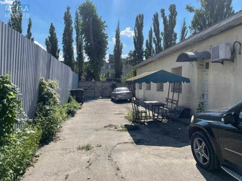 Продаж окремої будівлі/побудови, 1 091 кв.м, <a class="location-link" href="/kiev/" title="Недвижимость Київ">Київ</a>, <a class="location-link" href="/kiev/podolskij/" title="Недвижимость Подільський район">Подільський р-н</a>, Костянтинівська вул., 70 (изображение 7)