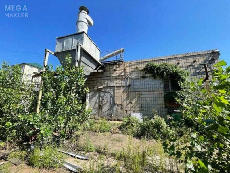 Продаж окремої будівлі/побудови, 1 091 кв.м, <a class="location-link" href="/kiev/" title="Недвижимость Київ">Київ</a>, <a class="location-link" href="/kiev/podolskij/" title="Недвижимость Подільський район">Подільський р-н</a>, Костянтинівська вул., 70 (изображение 10)