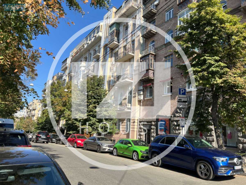 Оренда 4 кімнатні квартири, <a class="location-link" href="/kiev/" title="Недвижимость Київ">Київ</a>, <a class="location-link" href="/kiev/pecherskij/" title="Недвижимость Печерський район">Печерський р-н</a>, Заньковецької вул., 7 (изображение 13)