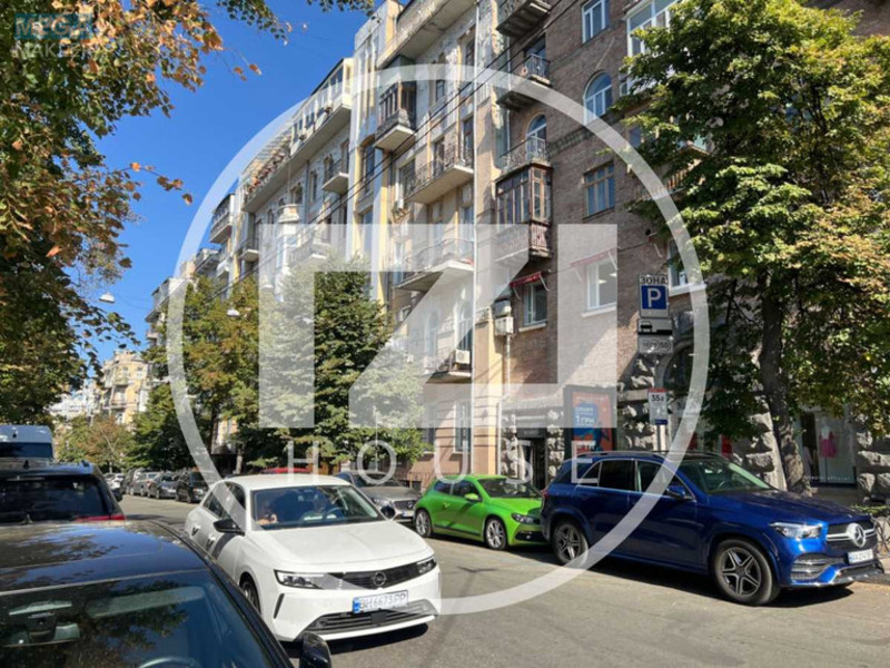 Оренда 4 кімнатні квартири, <a class="location-link" href="/kiev/" title="Недвижимость Київ">Київ</a>, <a class="location-link" href="/kiev/pecherskij/" title="Недвижимость Печерський район">Печерський р-н</a>, Заньковецької вул., 7 (изображение 16)
