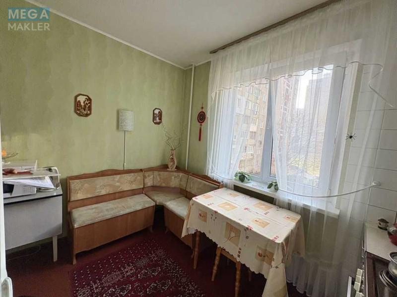 Продаж 3 кімнатної квартири (72/?/8), 3 пов. 16 пов. будинку, <a class="location-link" href="/kiev/" title="Недвижимость Київ">Київ</a>, <a class="location-link" href="/kiev/darnickij/" title="Недвижимость Дарницький район">Дарницький р-н</a>, Степана Олійника вул., 11 (изображение 5)