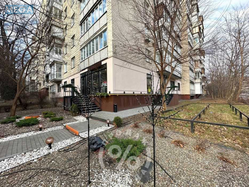Продаж комерційної нерухомості, 77 кв.м, под магазин, <a class="location-link" href="/kiev/" title="Недвижимость Київ">Київ</a>, <a class="location-link" href="/kiev/pecherskij/" title="Недвижимость Печерський район">Печерський р-н</a>, Драгомирова ул., 6б (изображение 2)