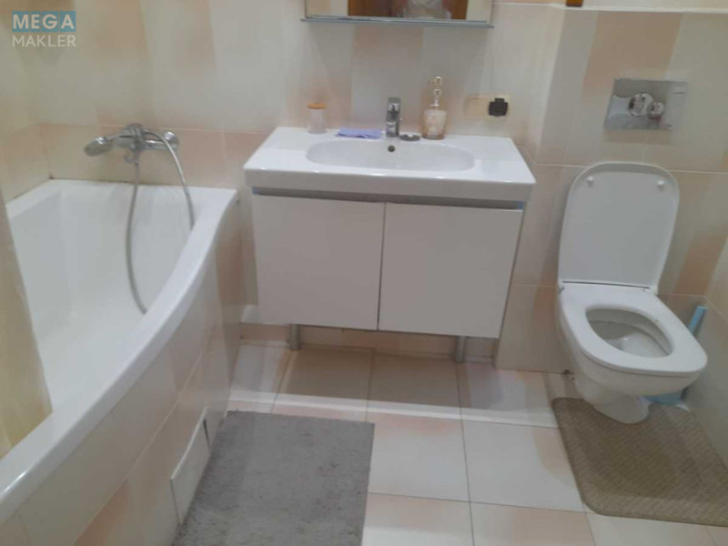 Оренда 1 кімнатної квартири, <a class="location-link" href="/kiev/" title="Недвижимость Київ">Київ</a>, <a class="location-link" href="/kiev/darnickij/" title="Недвижимость Дарницький район">Дарницький р-н</a>, Бориса Гмыри ул., 4 (изображение 6)