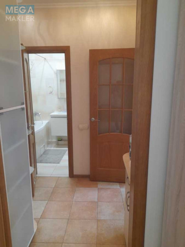 Оренда 1 кімнатної квартири, <a class="location-link" href="/kiev/" title="Недвижимость Київ">Київ</a>, <a class="location-link" href="/kiev/darnickij/" title="Недвижимость Дарницький район">Дарницький р-н</a>, Бориса Гмыри ул., 4 (изображение 11)