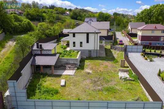 Продаж дома, 2&nbsp;поверху, 255&nbsp;кв.м, 4&nbsp;кімнати, ділянка 12&nbsp;соток, <a class="location-link" href="/roslavichi/" title="Недвижимость Рославичі">Рославичі</a>, Жовтнева, 2 (изображение 4)