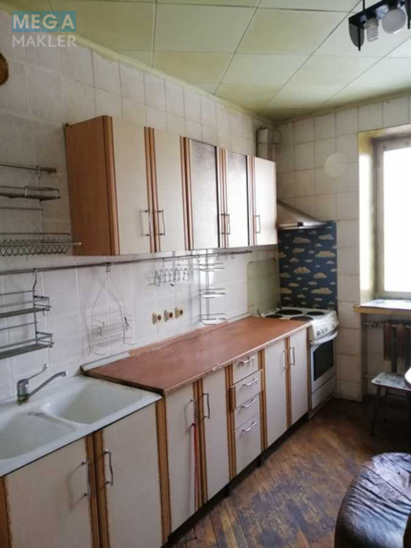 Продаж 3 кімнатної квартири (86/48/11), 7 пов. 16 пов. будинку, <a class="location-link" href="/kiev/" title="Недвижимость Київ">Київ</a>, <a class="location-link" href="/kiev/svyatoshinskij/" title="Недвижимость Святошинський район">Святошинський р-н</a>, Верховинна вул., 91 (изображение 5)