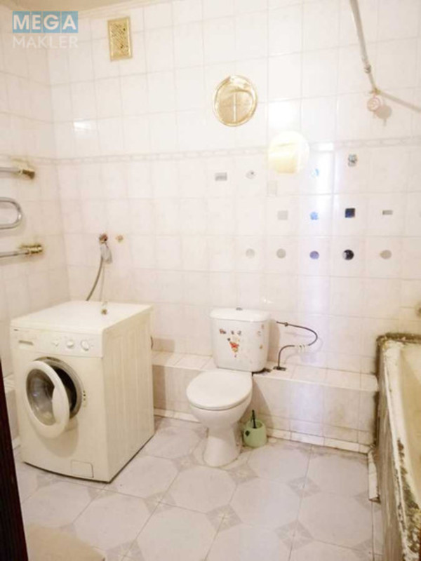 Продаж 3 кімнатної квартири (86/48/11), 7 пов. 16 пов. будинку, <a class="location-link" href="/kiev/" title="Недвижимость Київ">Київ</a>, <a class="location-link" href="/kiev/svyatoshinskij/" title="Недвижимость Святошинський район">Святошинський р-н</a>, Верховинна вул., 91 (изображение 7)